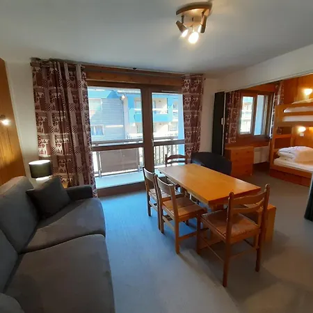 アパート 2 Pieces Avec Balcon Au Coeur De 1550, Proche Des Pistes Et Commerces - Fr-1-514-7