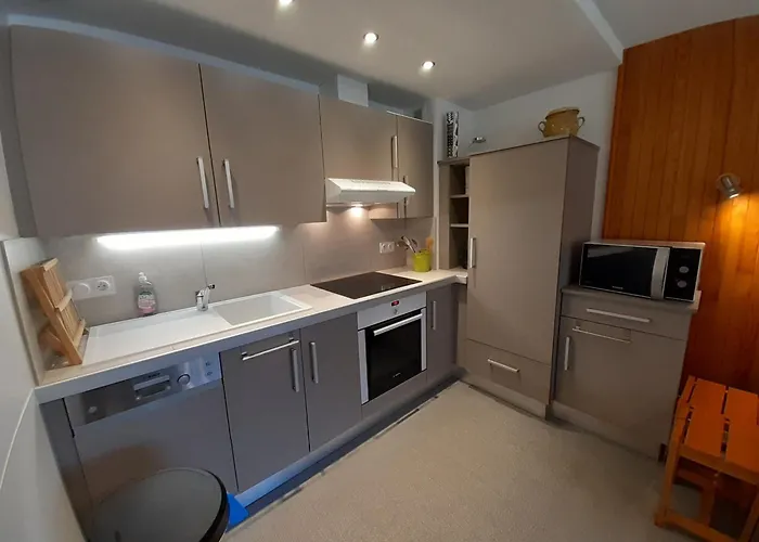 2 Pieces Au Coeur De 1550 - Fr-1-514-7 *